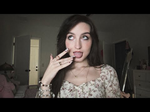 SPIT PAINTING ASMR (Mouth Sounds, Mic Brushing, Visuals) 