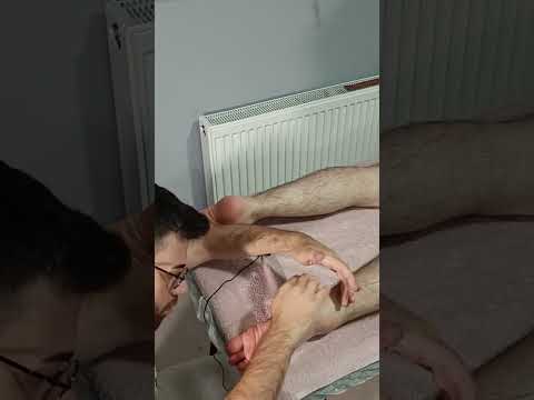 MASSAGE THERAPY THAT PROVIDES RELAXATION IN THE FEET #satisfying #relaxing #asmr #shorts #massage