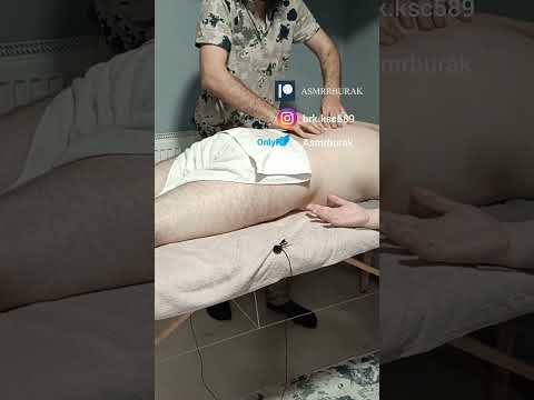A massage that eliminates all back muscle pain. #satisfying #relaxing #asmr #shorts #massage