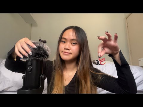 ASMR bug searching and plucking 🐜