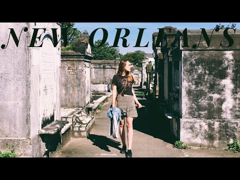 ASMR - A Slightly Spooky New Orleans Vlog 🕯