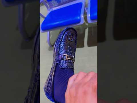 Crocodile Shoes 😱🐊 #shorts #ytshorts #crocodile #shoes #thailand #pattaya