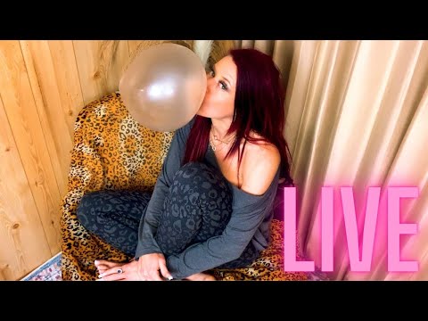 Live Bubble Gum Blowing with AmandaLynn