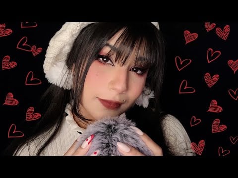 ASMR | SUA NAMORADA TE FAZ UM CAFUNÉ 💕 (sussurros, beijinhos e afirmações positivas)
