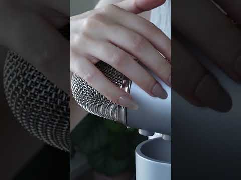 Mic Scratching & Base Scratching #asmr