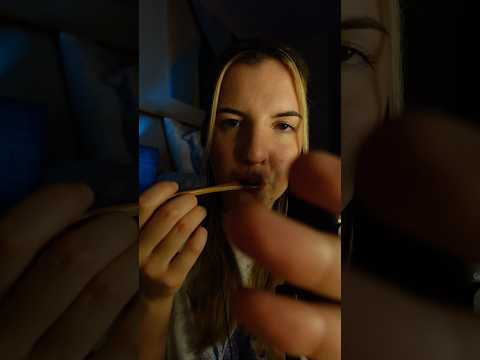 honey spoon tingles 🐝🍯 #asmr #mouthsounds #honey