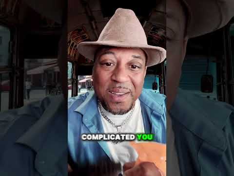 ASMR El Barbero del Bus: Taking Care of the Naps Between Stations 🛑💨 (Spanglish Roleplay)