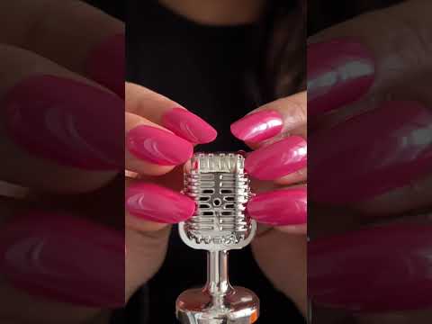 Mini Retro Mic Tapping & Scratching