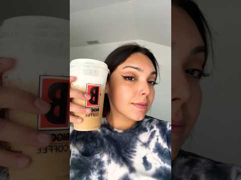 BIGGBY COFFEE ASMR | iced coffee drinking slurping sounds #drinkingsound #drinking #icedcoffee