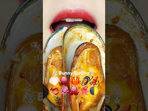 ASMR Spicy & Juicy Mussels Slurping Sounds! 🐚💦 매운 해물찜 먹방