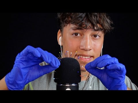ASMR REMOVING NEEDLES FROM THE MIC
