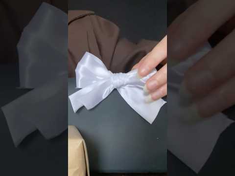 ASMR: Which bow is perfect? 🎀 Christmas Gift Wrapping #asmr #giftwrapping #asmrvideos  #relax