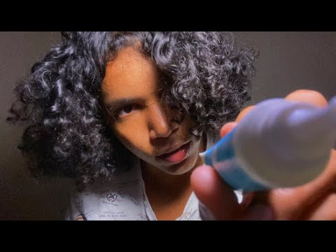 ASMR | fazendo uma limpeza de pele em você (sons de boca,tapping e sons de mão) asmr roleplay.