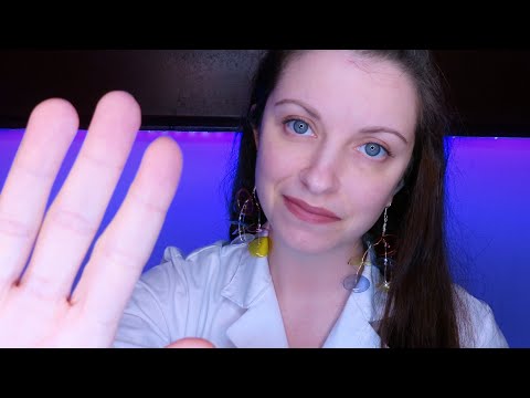 DOTTORESSA TI VISITA E CALMA LA TUA ANSIA ASMR ITA #roleplay