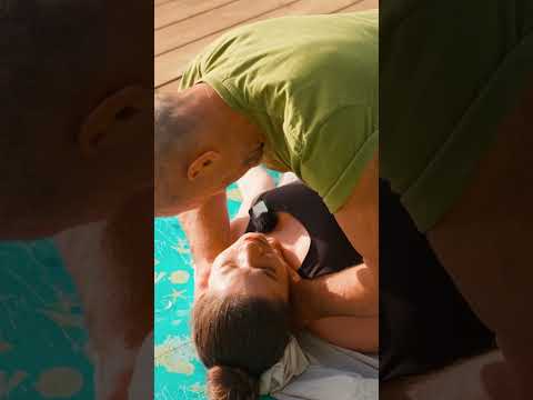 Chiropractic adjustments and stretching for Anna #chiropracticadjustements