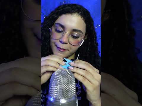 ASMR-  Fita no microfone com gatilho crocrante