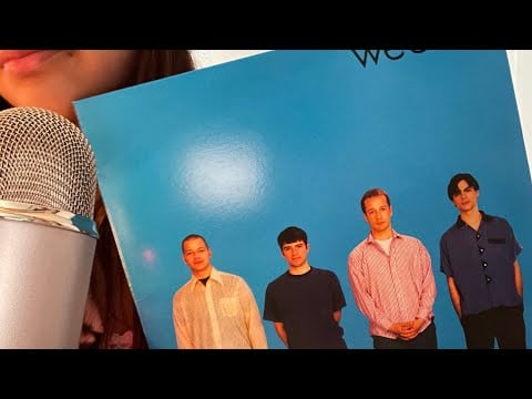 asmr nerding out over my vinyls that i own 🤓 (tapping + talking focused)