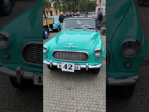 Retro cars exhibition in Prague 🚗