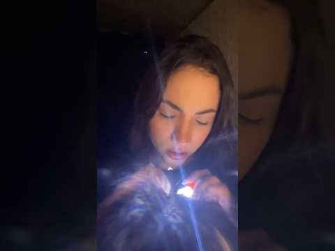 Asmr catando piolho #asmr #tingles #asmrsounds #relxing #relax #mouthsounds #shorts #fy
