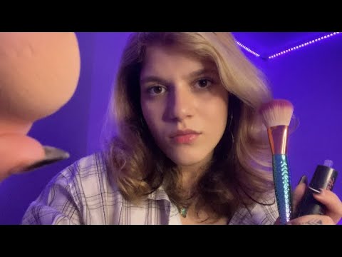 ASMR ~ AMIGA MALVADA MAQUIANDO VOCÊ 💄