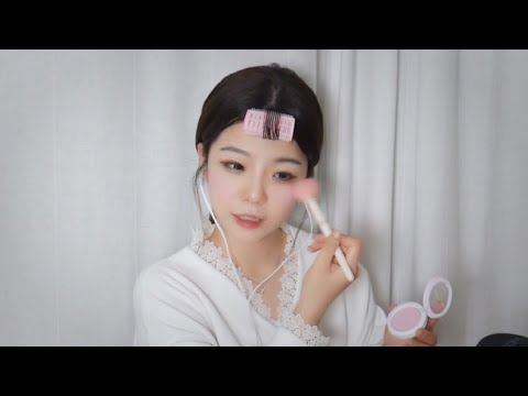 ASMR 내 얼굴에 직접 메이크업하며 속닥속닥 근황수다│Makeup & whispering