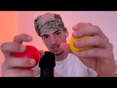 ASMR - THIS OR THAT (mais avec 1 trigger et en gros vous choisissez le meilleur bruit en GROOOOOS)