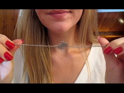 ASMR Role play l Vendeuse de bijoux/Jewelry shop *close up, whisper*