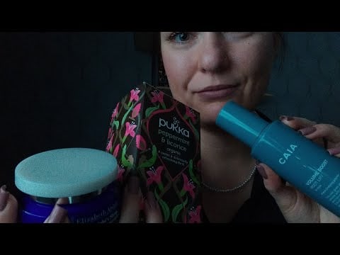 ASMR- Visar mina januari favoriter (whispers på svenska)