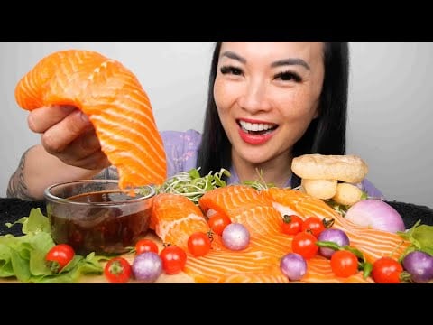 GIANT SASHIMI NIGIRI + THAI SPICY SAUCE + VEGGIES (ASME EATING SOUNDS) LIGHT WHISPERS | SAS-ASMR