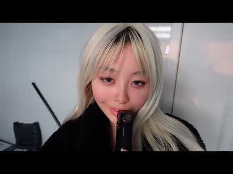 ASMR mouth sounds like ur brain is mine