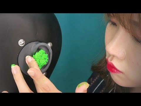 [Eng Sub][한국어ASMR] 김덤희 귀에 퍼니폼을?! *자극주의* Ear-to-Ear Funny Foam sounds