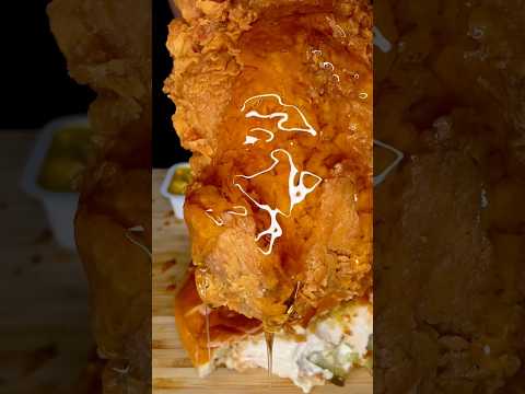 POPEYES CHICKEN AND HOT HONEY #asmr #chicken #popeyes #food #eat
