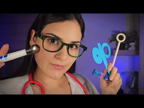 ASMR ENFERMEIRA Realiza Exames de OLHOS E OUVIDOS ✨️