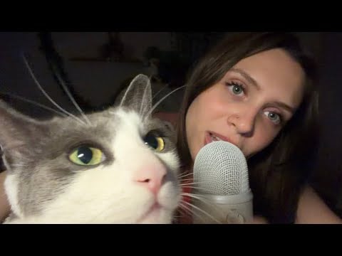 ASMR FAST AND AGGRESSIVE Mouth sounds wet and dry, hand movements 