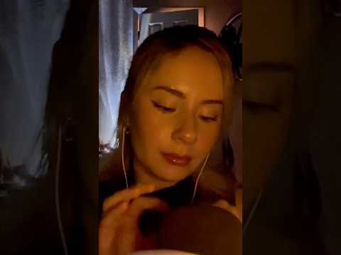 My Favorite Trigger 🤍 #asmr #triggersforsleep #asmrtriggers #asmrtingles