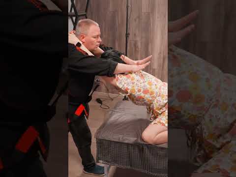 Wow! Extreme back chiropractic with cracks and stretchs for Maria #chiropractic