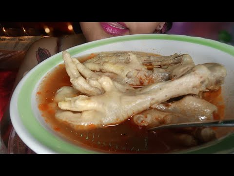 ASMR Comiendo patitas de pollo 😋 en caldo rojo, sin hablar 