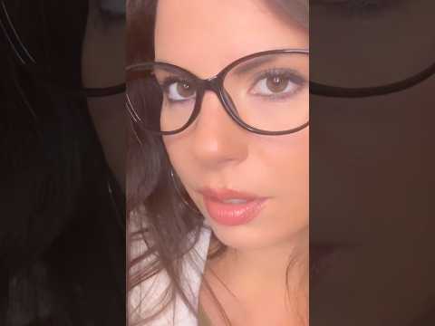 Spürst du das? 🩺 ASMR Gesichtsnerven-Check ✨ #shorts