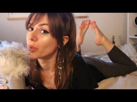 ASMR FLUFFY TRIGGER - RANDOM - INAUDIBLE WHISPERING