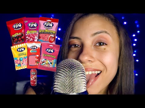 (ASMR PORTUGUÊS) EXPERIMENTANDO DOCES DA *FINI* eating candy• Sussurros e Sons de Mastigação