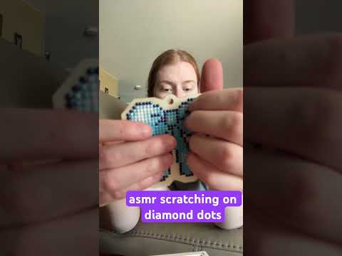 ASMR scratching on diamond dot paintings #asmr #asmrtriggers #lofi #diamondpainting