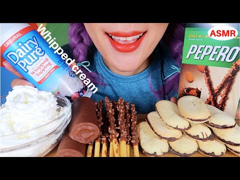 ASMR PEPERO, MILANO COOKIE+WHIPPED CREAM MUKBANG|빼빼로, 스위스 롤, 밀라노쿠키+휘핑크림 먹방|CURIE.ASMR