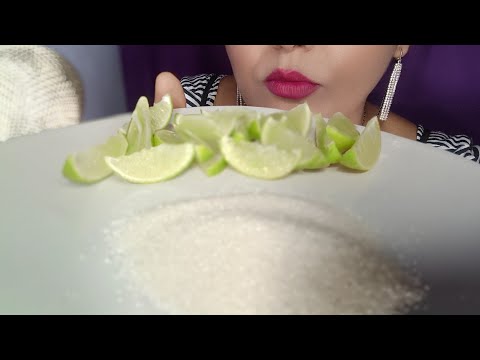 ASMR Comiendo limón 🍋 con azúcar. Me ayudas a seguir a @MarisolAsmr1 🥰