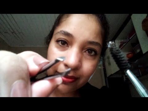 ASMR Design de Sobrancelhas na Pinça (com muitos toques na tela com a pinça, pincel, tesourinha) 🌙🌸