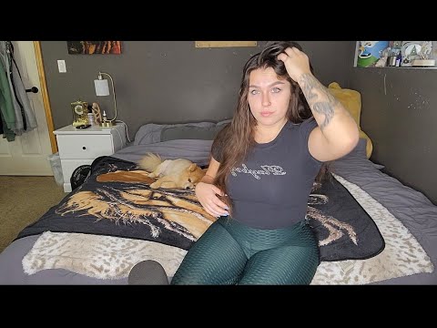 ASMR- Textured Outfit Scratching!!! (Leggings & Shirt)