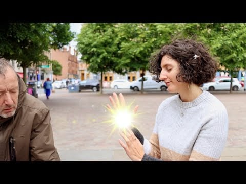 💞THEY NEEDED THIS🖐 I Sat In The Street And Gave Strangers Energy Healing🌸 (HEARTWARMING REACTIONS🙏)