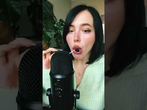#asmr #mouthsounds #asmreating #asmrsounds
