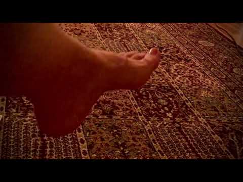 ASMR bare Feet flicking