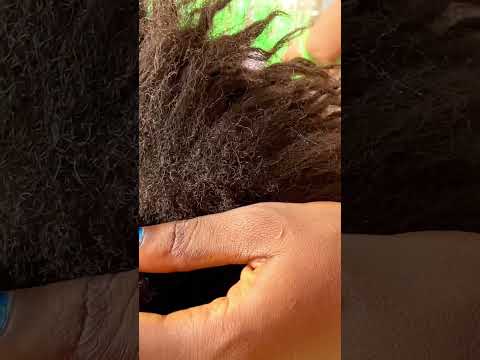 Asmr loosening and scratching my sister Afro Hair #satisfying #sleepsounds #dandruff #scratch