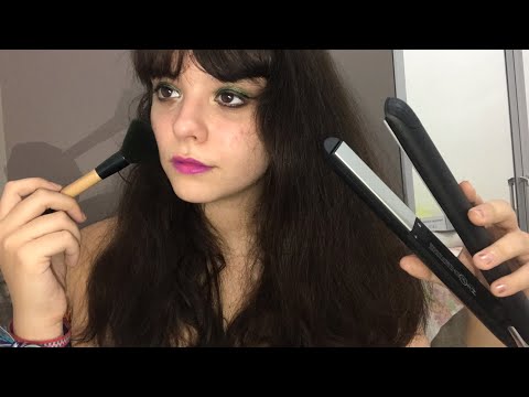 ASMR Roleplay: irmã mais velha te maquiando para sair.